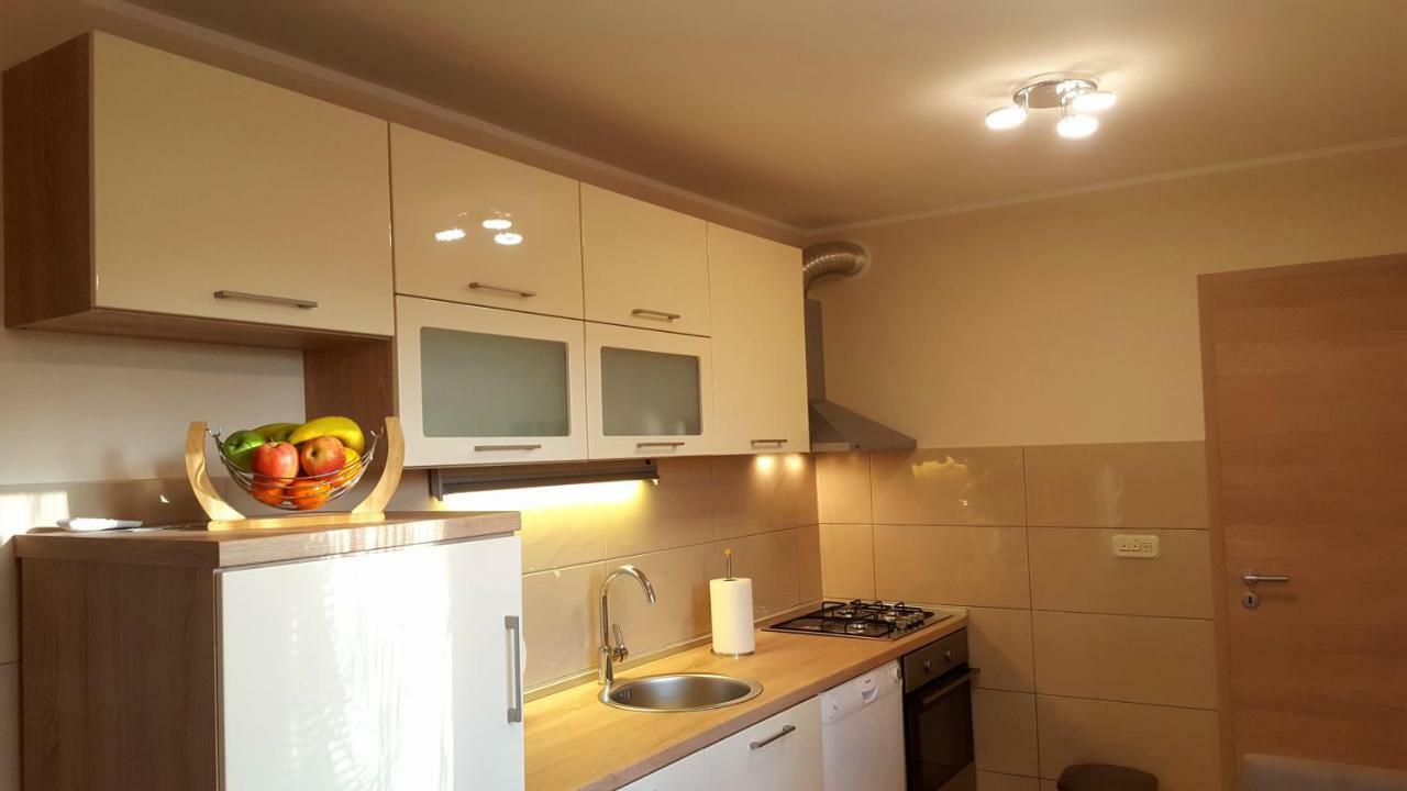 Apartment Tara Pula Exteriör bild